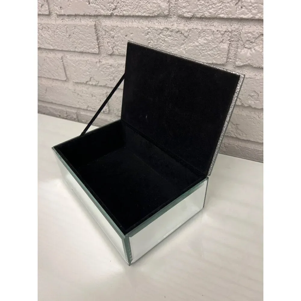 American Atelier “Love” Mirror Jewelry Box <3 - Picture 4 of 6